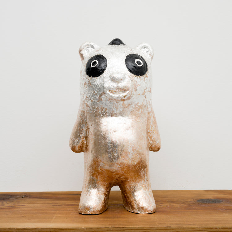 時をかけ抜けるかつては神様だった熊様