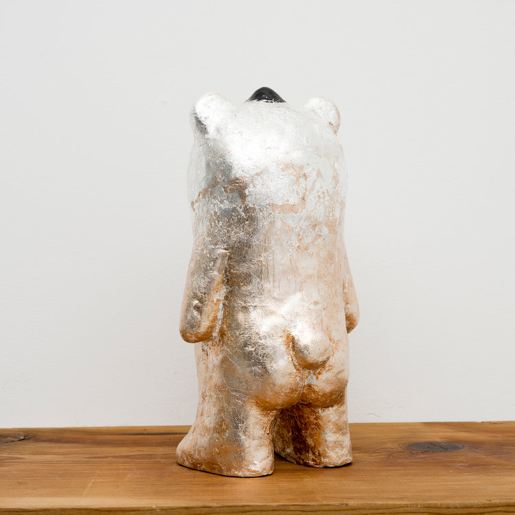 時をかけ抜けるかつては神様だった熊様