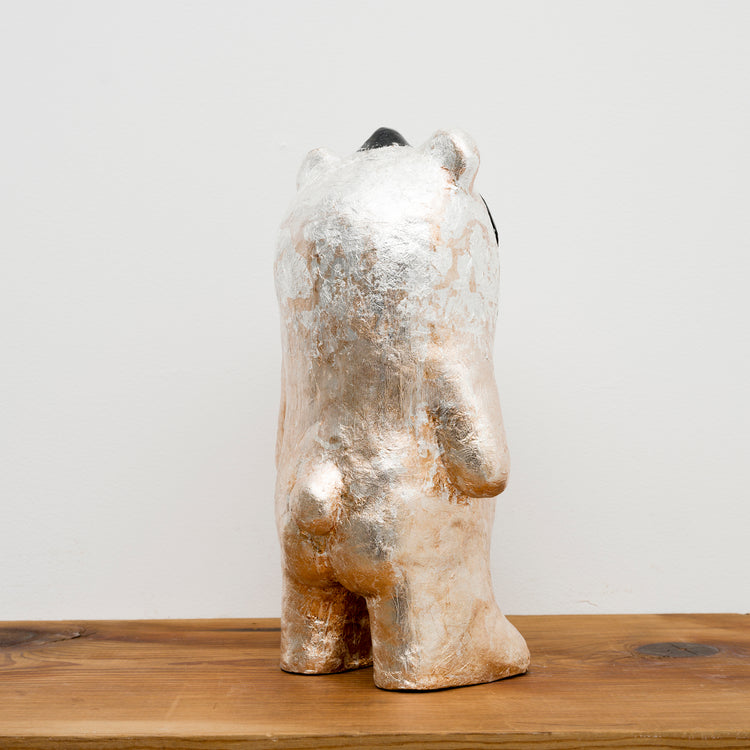 時をかけ抜けるかつては神様だった熊様