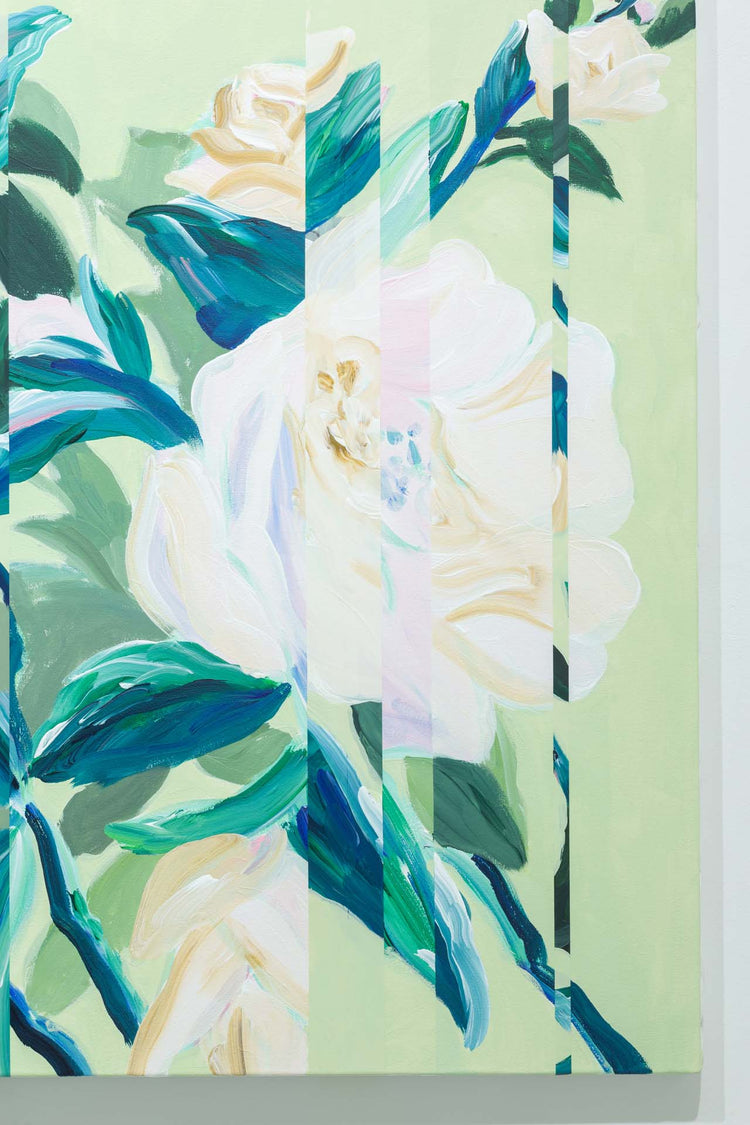 green back slipped white flowers