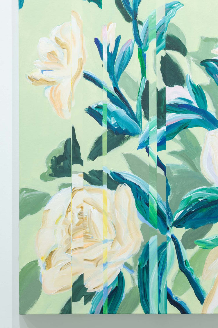 green back slipped white flowers