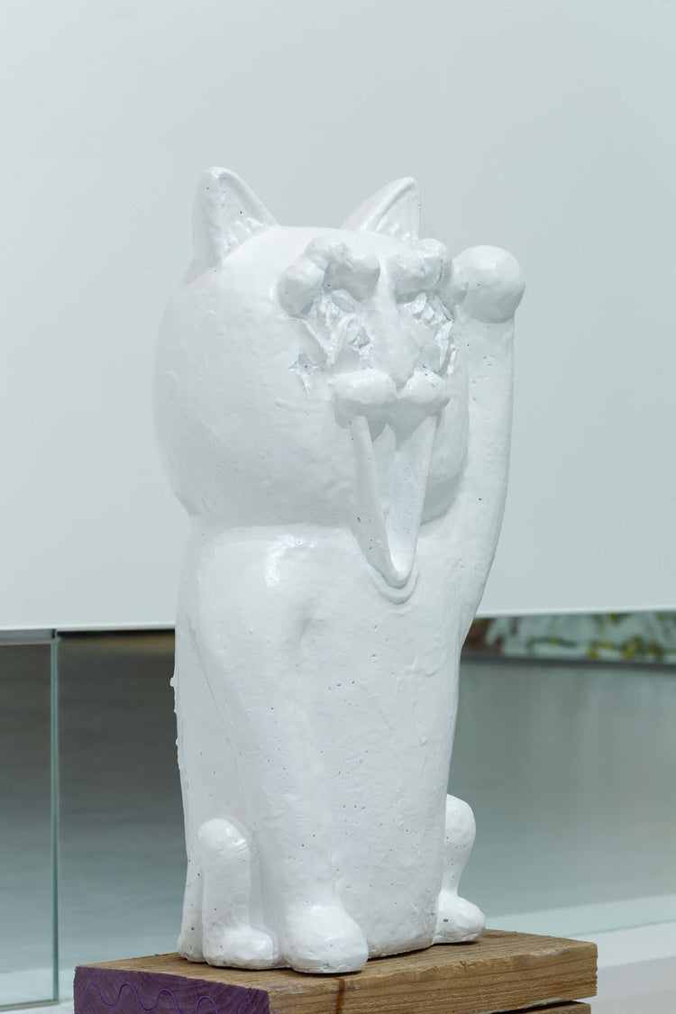 幸運を叫び呼び続ける招き猫様
