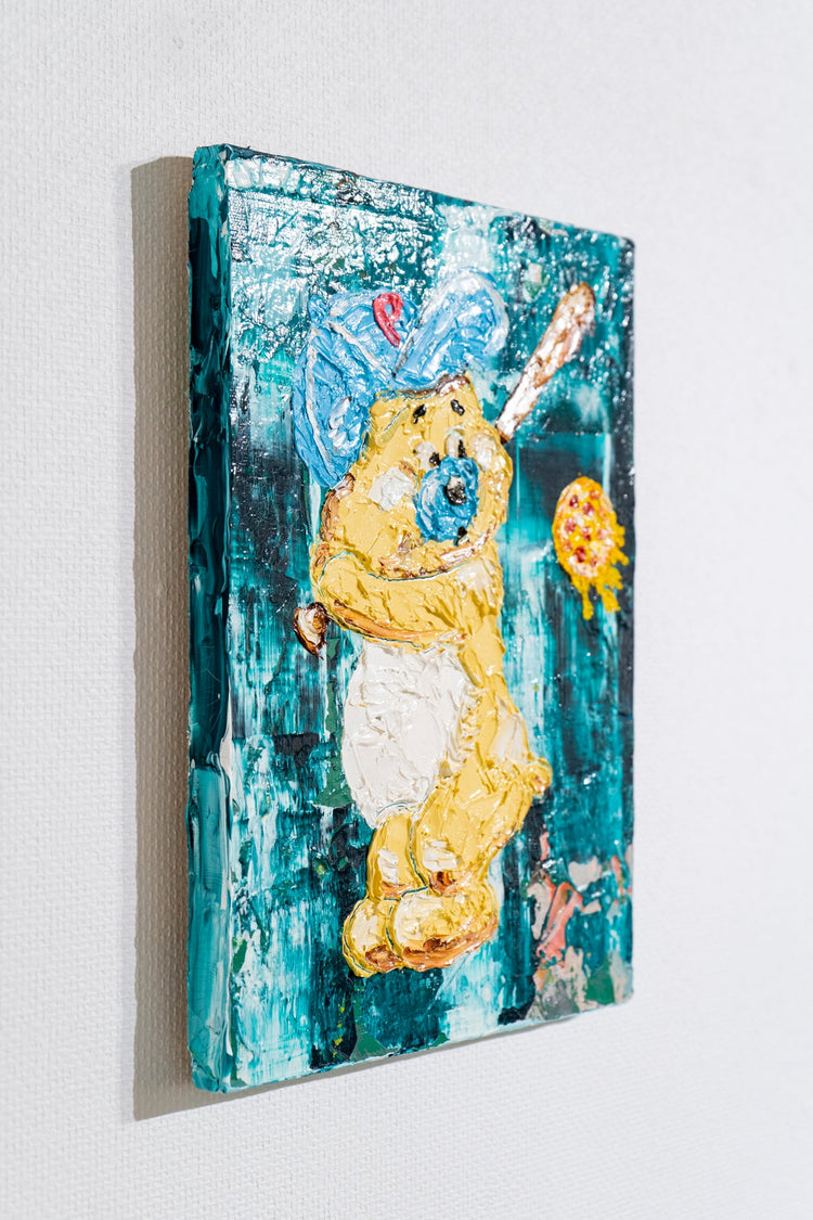Bear hitting