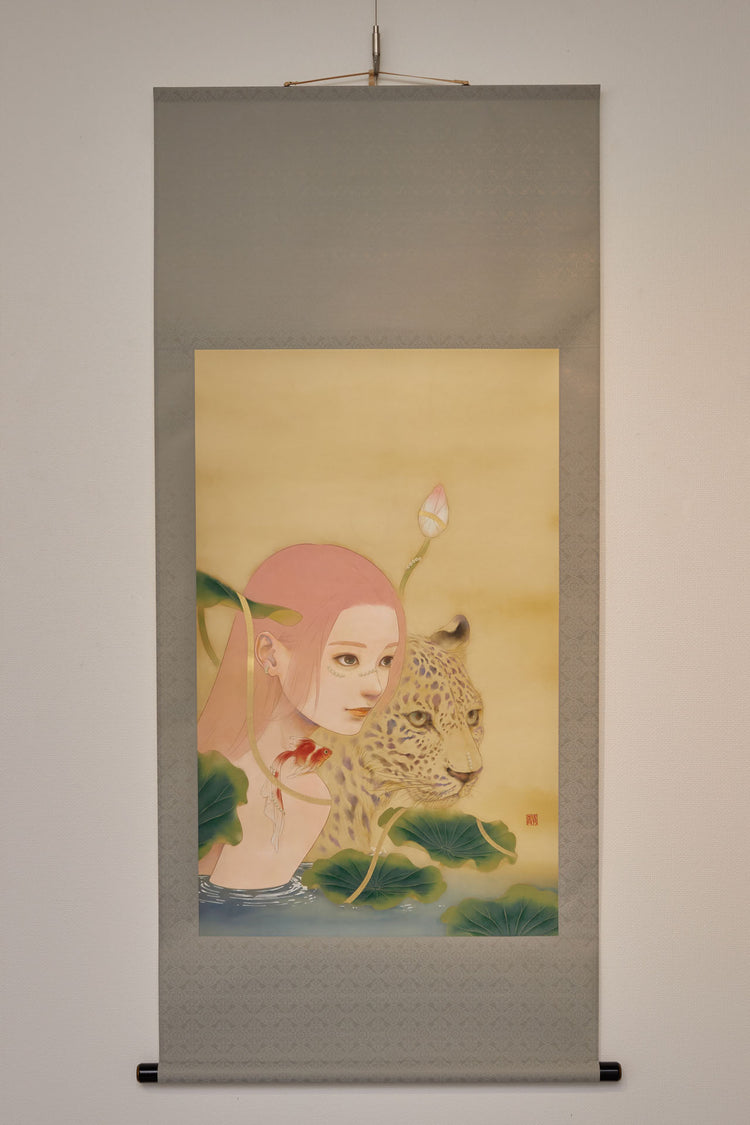 蓮池沐豹図