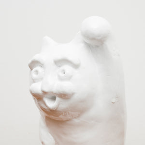 White Maneki-neko statue