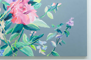 Gray back slipped flowers