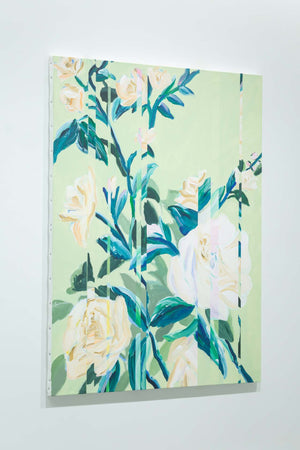 green back slipped white flowers