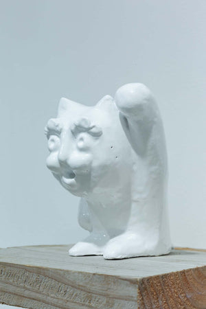 超白招き猫様立像